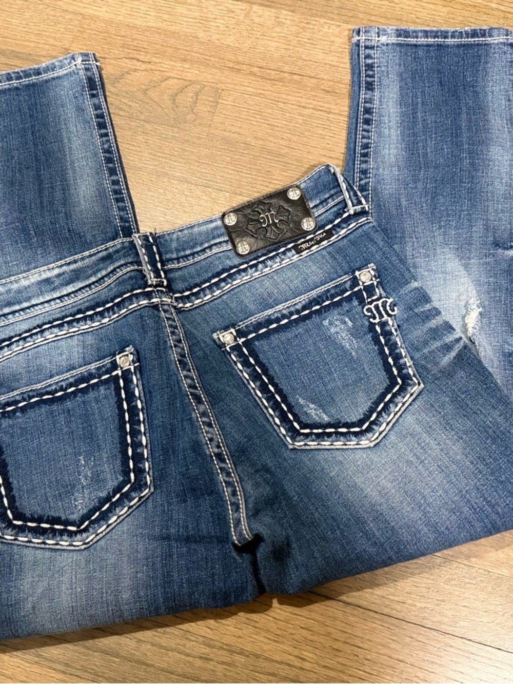 Miss Me Women's Mid Rise Boyfriend Jean
Size 27